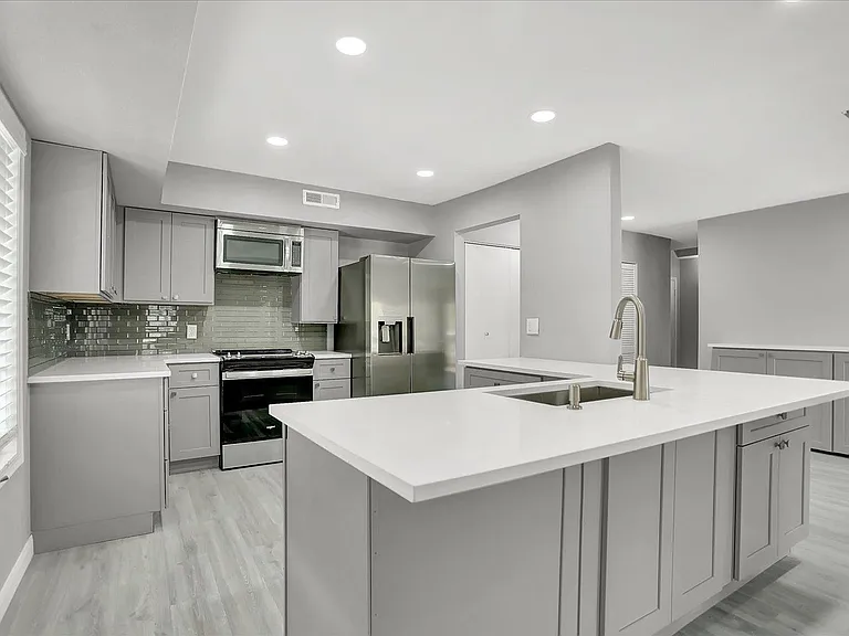 6425 S Dayton St #107 — Photo 5