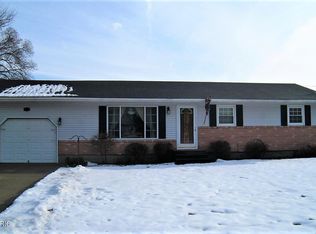 1338 S Wolf Lake Rd, Muskegon, MI 49442