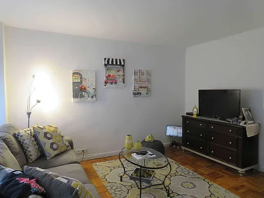 Rented by Levan Real Estate | media 4