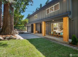 10029 46th Ave NE, Seattle, WA 98125