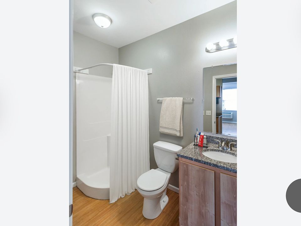 2nd image of 920 Moro St #13