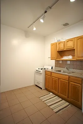 Rented by Citi Habitats | media 12