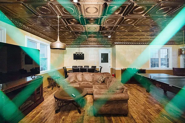 Rented by Nooklyn NYC LLC | media 45