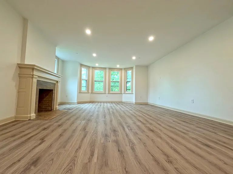 406 Delaware Ave #202 — Photo 10