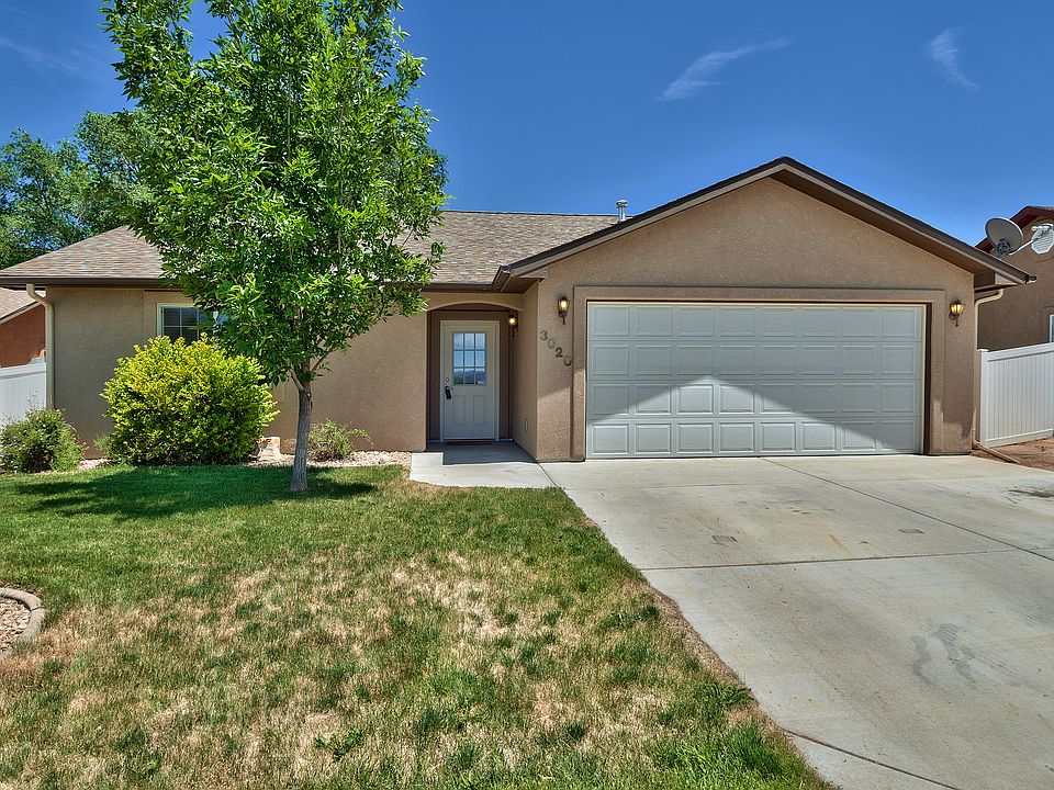 1st image of 3020 Oakwood Dr
