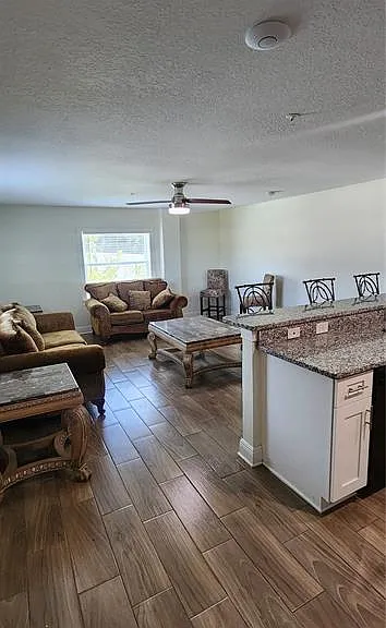 1147 E McDonald Ave #202 — Photo 2