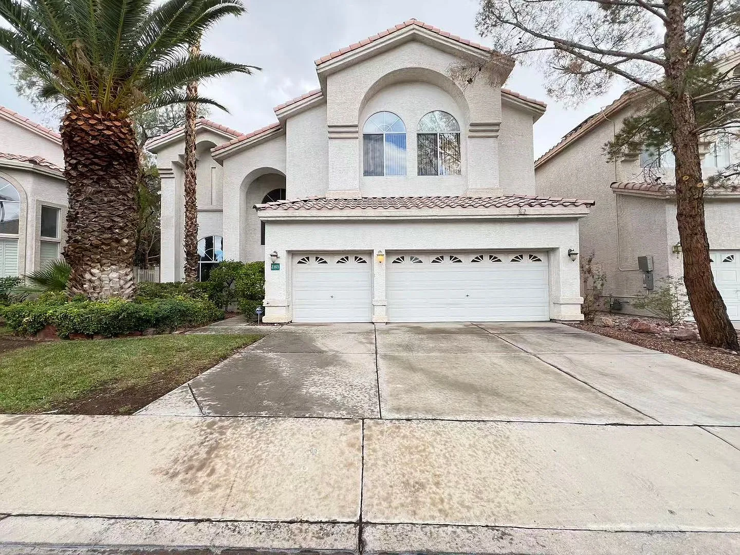 2105 Eaglepath Cir — Photo 1