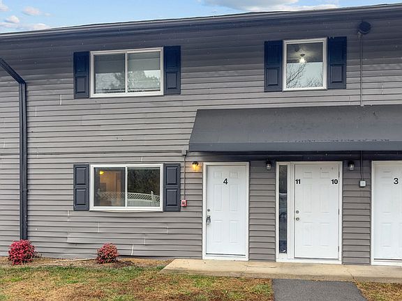 2nd image of 2215 Washington Pike #5