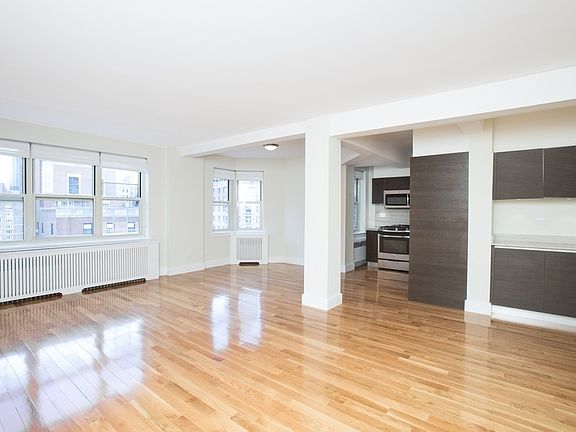 4th image of 41 Park Ave APT 17C