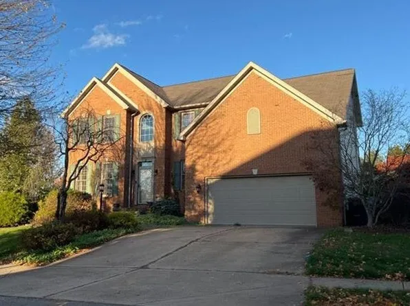 120 Camelot Ct, Cranberry Township, PA 16066