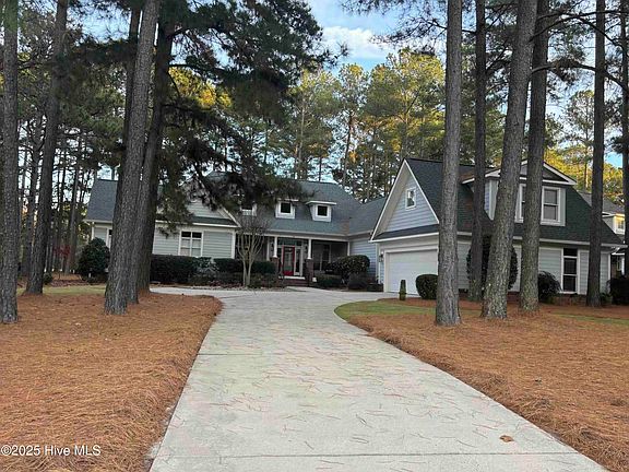 2nd image of 12 Wellington Drive