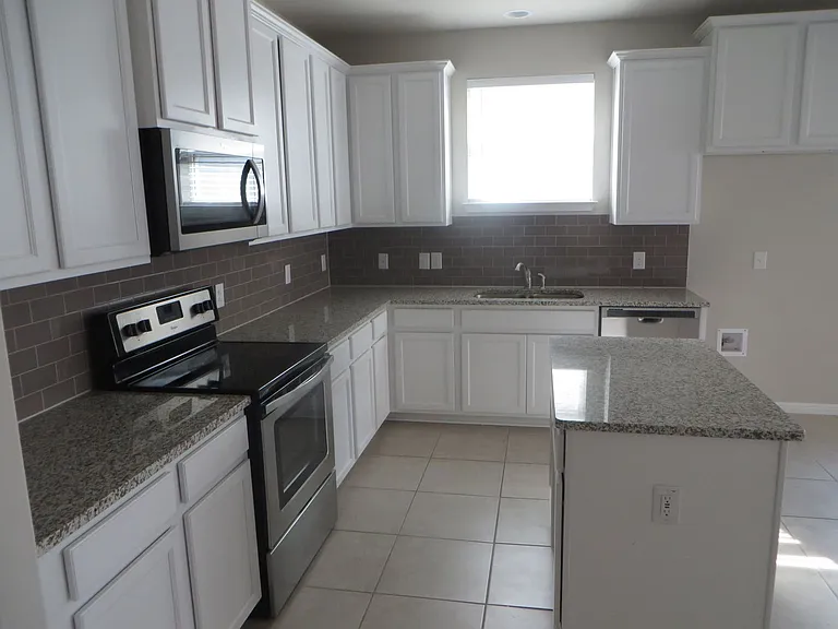 301 La Escalera Dr — Photo 9