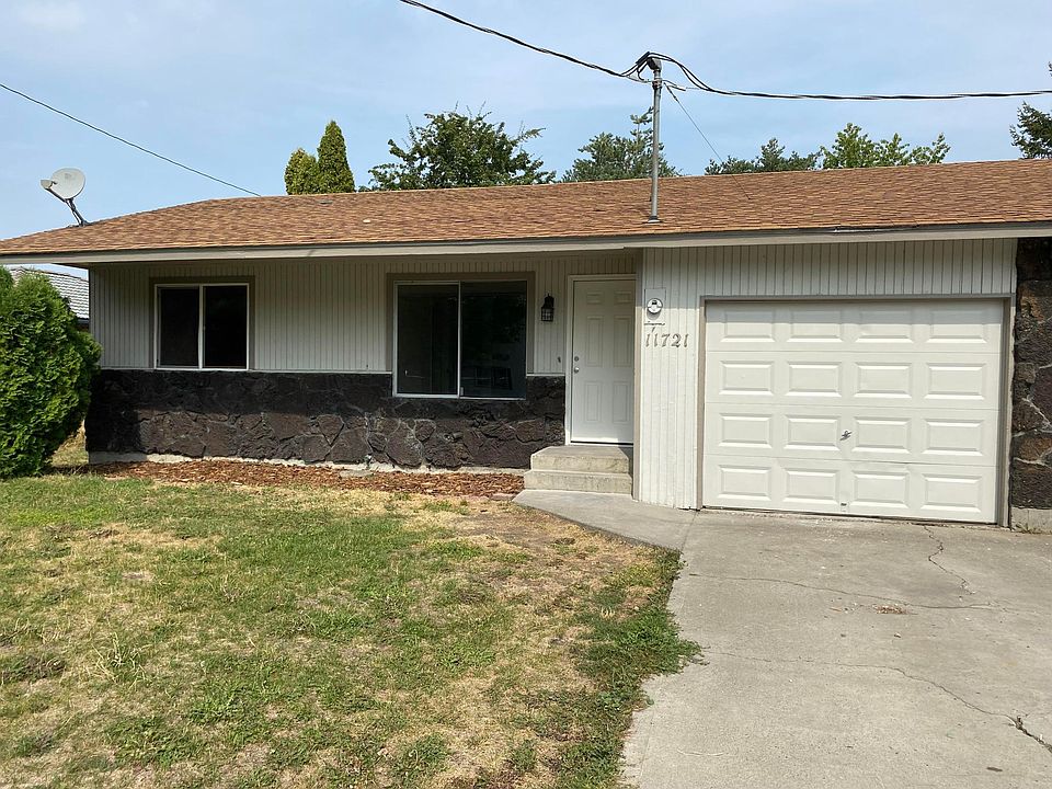 11721 3 bedroom, 2 bath 1780 sq ft