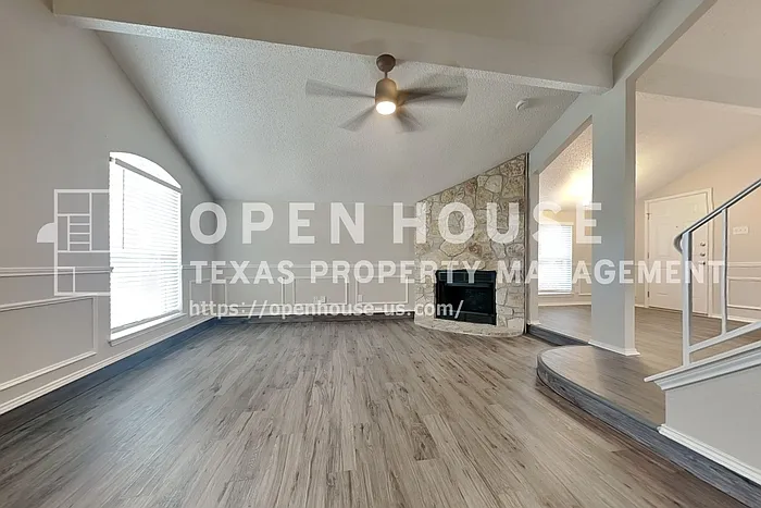 4 bed, 3.0 bath, 1796 sqft, $2,050 — Photo 4