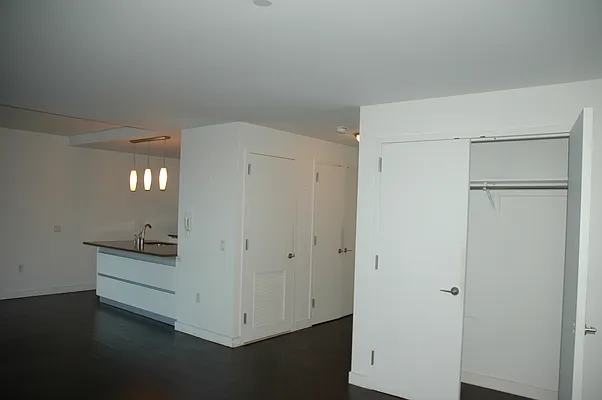 Rented by WIRE International Realty | media 18