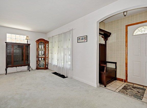 2nd image of 3721 N Pioneer Ave
