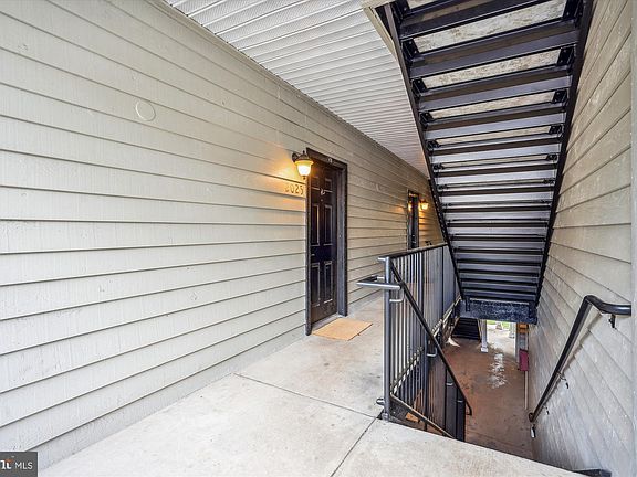 2nd image of 12151 Penderview Ln APT 2025