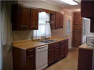 Kitchem with Dishwasher