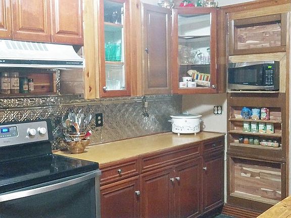 2nd image of 5303 N Mendenhall Dr