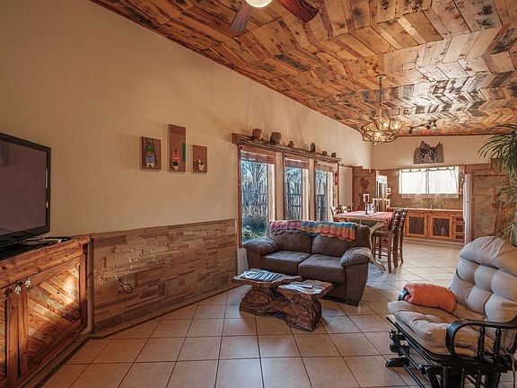 4th image of 232 Peralta Ln