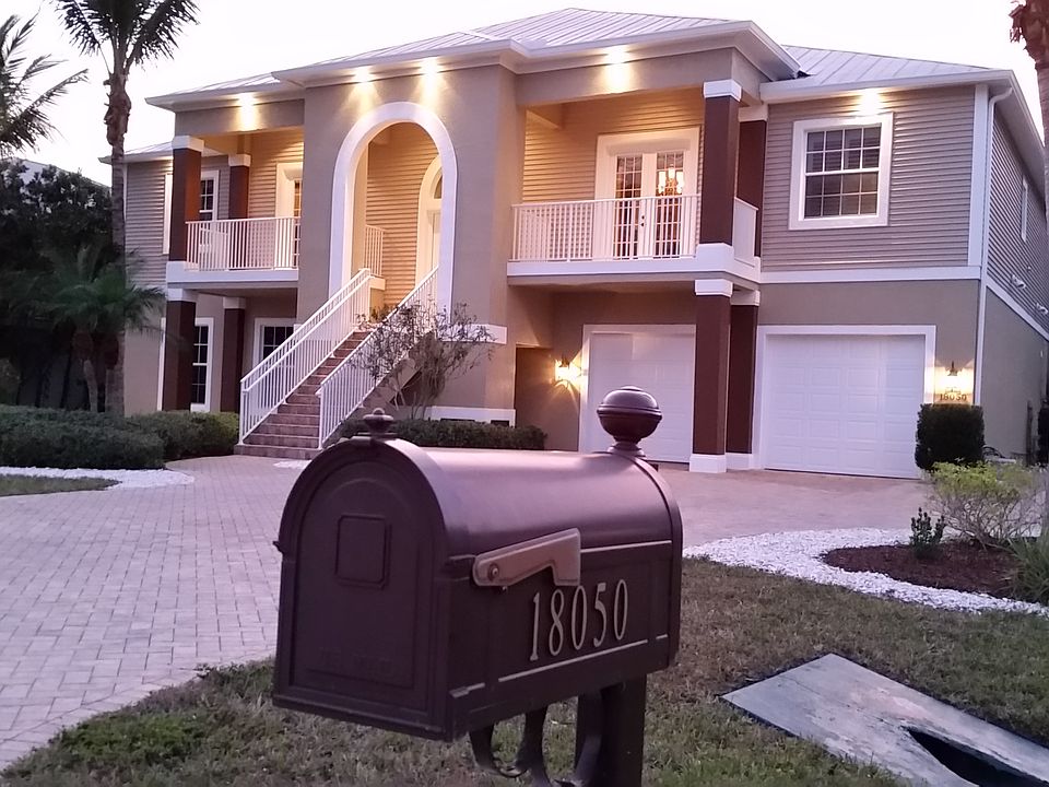 1st image of 18050 Parkridge Cir