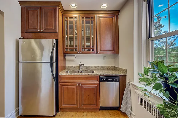 Sold by Keller Williams Realty Landmark II | media 10