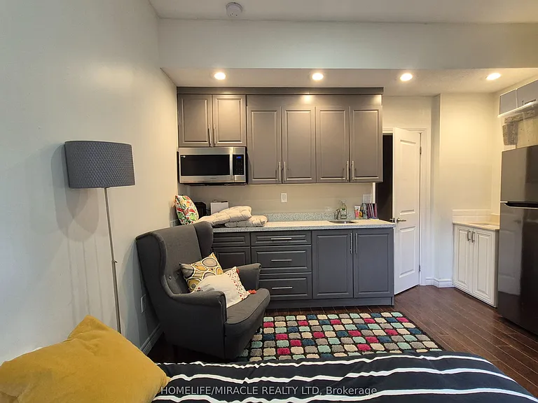 2237 Prescott Pl — Photo 33