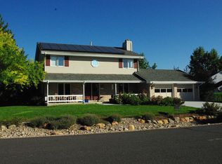 6861 Peppertree Dr, Niwot, CO 80503