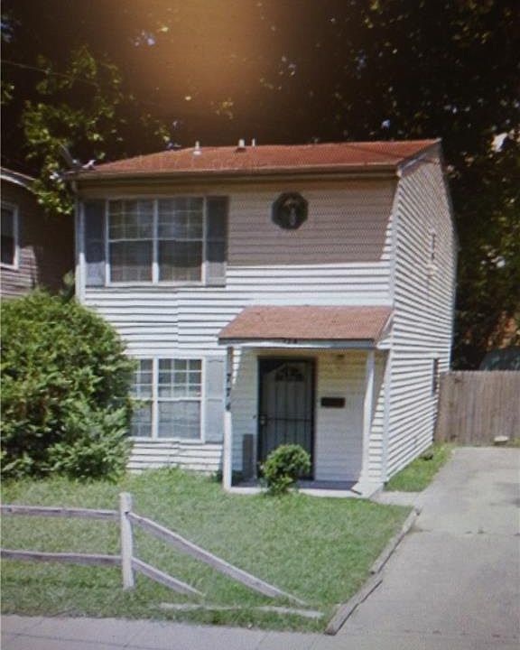 1st image of 774 C Ave
