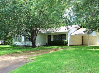 225 Greenwood St, Nacogdoches, TX 75964