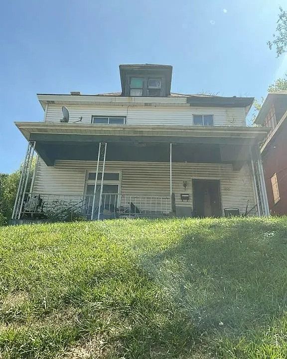 1st image of 353 High St