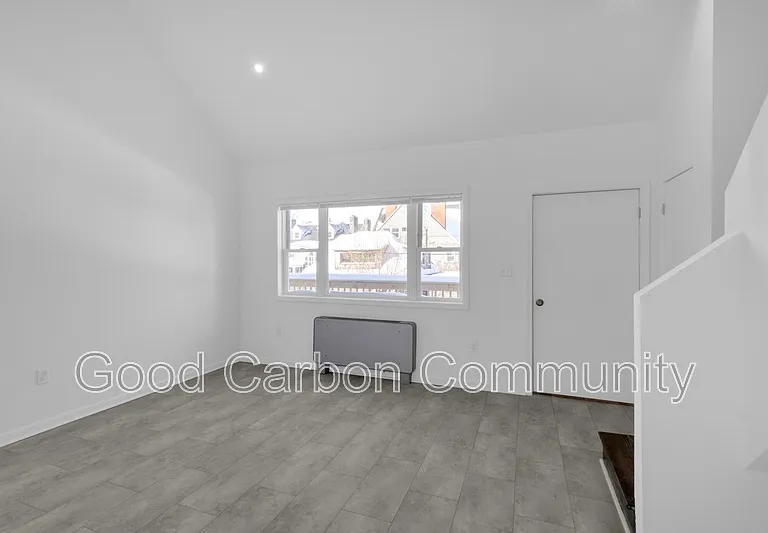 209 Summer St #LOFT — Photo 4