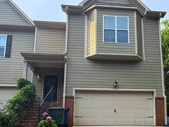 218 Treetop Dr NE, Huntsville, AL 35801
