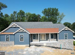 1116 Grove Rd, Harrisburg, PA 17111