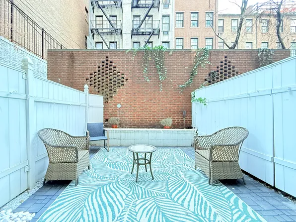 435 East 86th Street image 1 of 13