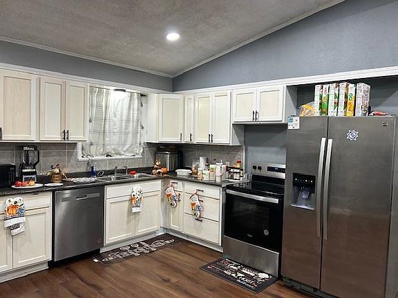 4th image of 1802 N 10th St