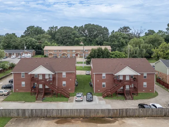 143 Darlene Dr, Clarksville, TN 37042