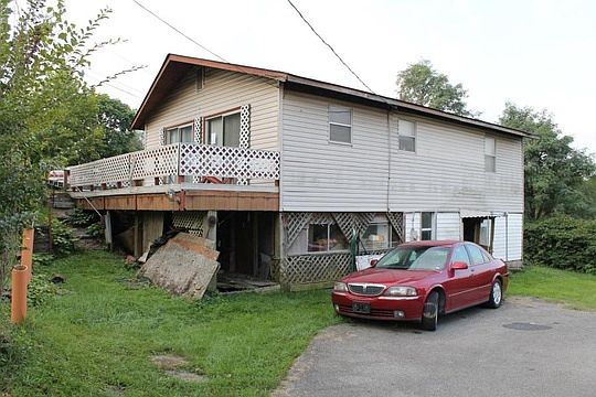 2nd image of 1013 S Pollard St