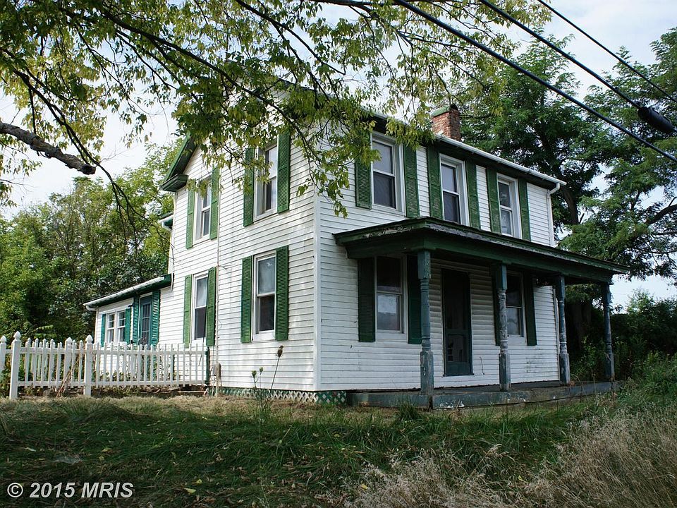 Exterior (Front)