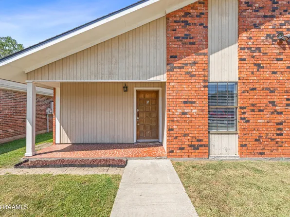 313 Titan Dr APT B, Lafayette, LA 70508