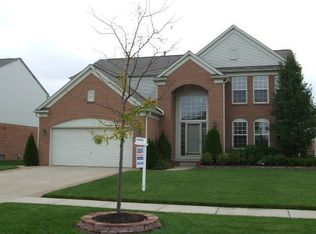 34606 Fontana Dr, Sterling Hts, MI 48312