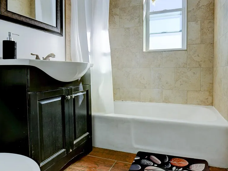901 Grand Ave #2B — Photo 20