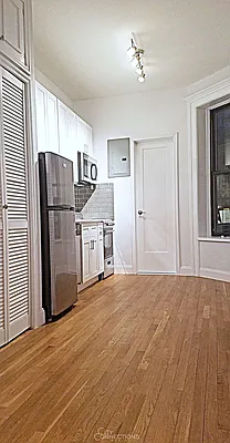 Rented by City Connections Realty | media 12