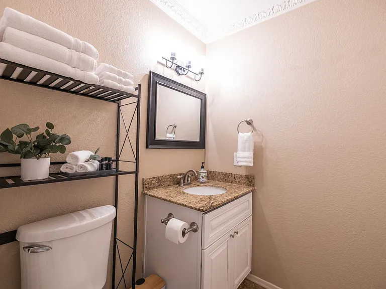 3905 E Garnet Cir — Photo 9
