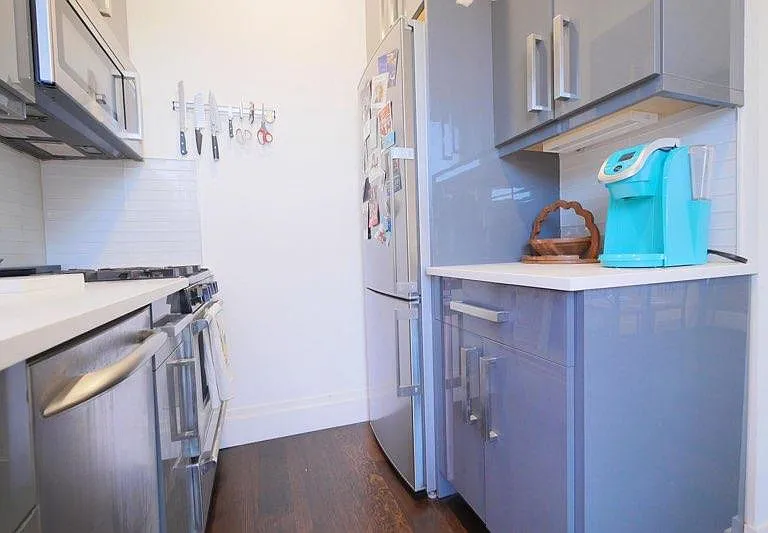 219 7th Ave #4F — Photo 7