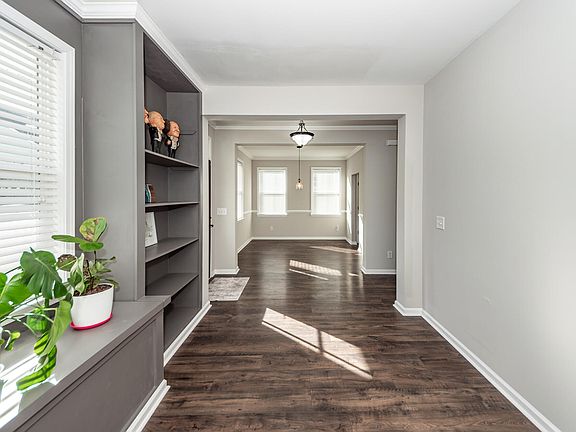 5th image of 76 Crossandra Ave