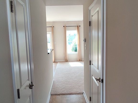 4th image of 9033 Annex Ln