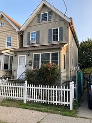 96 Arlington Place  image 1 of 10