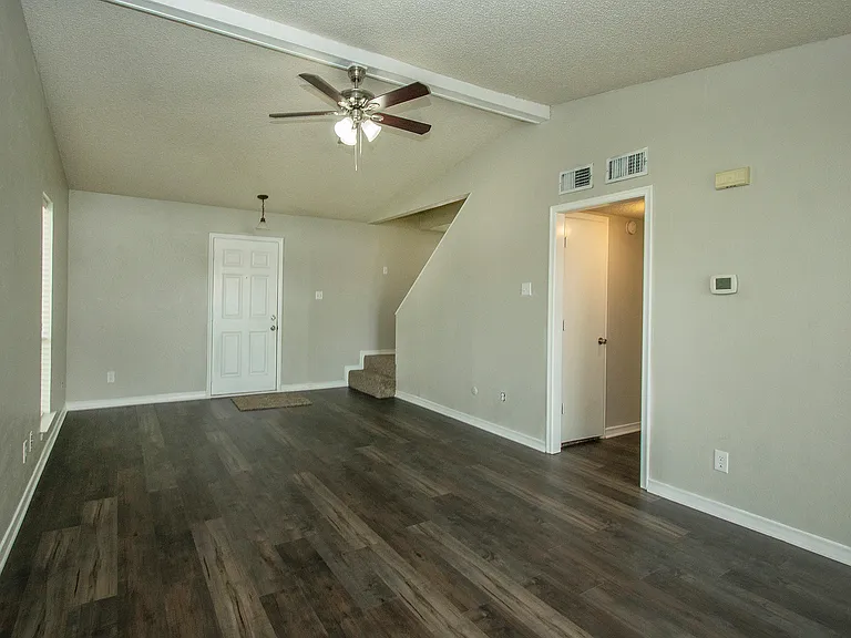 12833 Pandora Dr — Photo 6