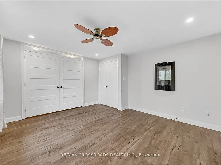 357 Pompano Ct — Photo 17